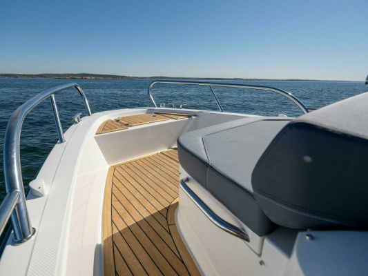Nimbus Tender 8 Bow