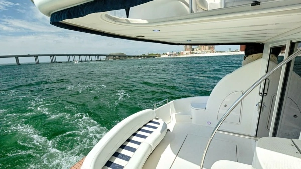 Meridian 391 Sedan Yacht For Sale