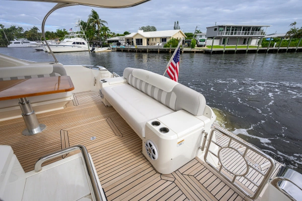 2019 Riviera 54