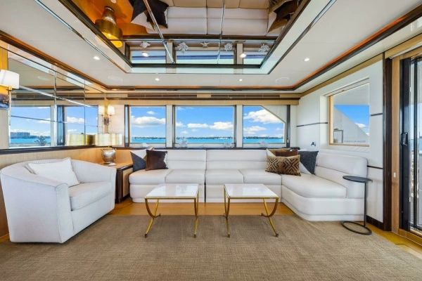 2010 Ocean Alexander 83