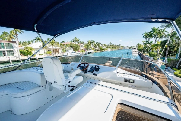 2000 Princess 72
