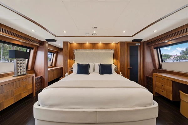 2010 Sunseeker 112