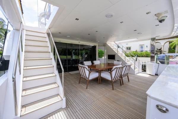 Midnight Moon 85ft Horizon Yacht For Sale