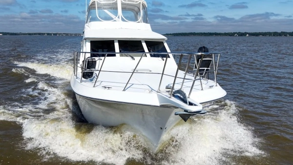 2001 Navigator 48