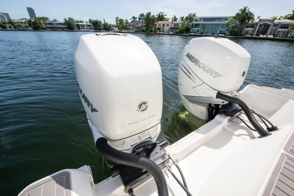 32ft Sea Ray Yacht For Sale