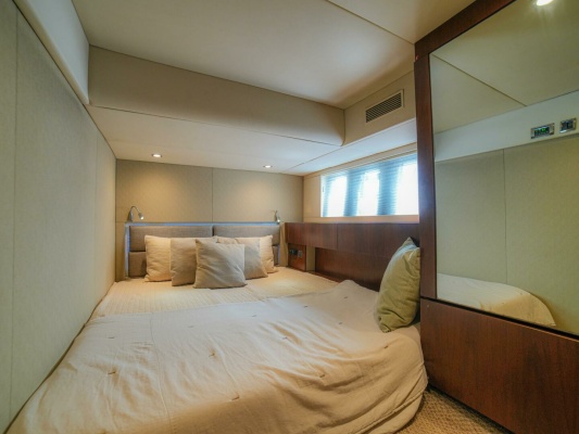YOLO 50ft Fairline Yacht For Sale