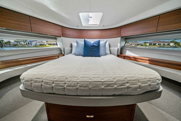 R amp R 50ft Princess Yacht For Sale