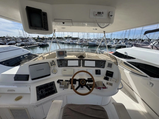 Sea Ray Sedan Bridge Yacht For Sale
