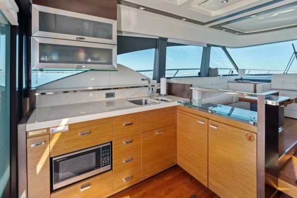 2016 Tiara Yachts 50