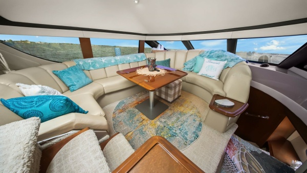Carver 56 Voyager Sky Lounge  quot Lady Cape quot  56ft Carver Yacht For Sale