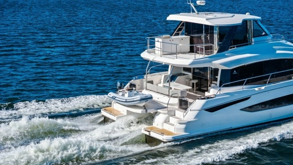 Aquila 54 Yacht Yacht For Sale