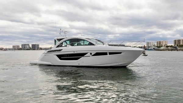 Cruisers Yachts 50 Cantius Yacht For Sale