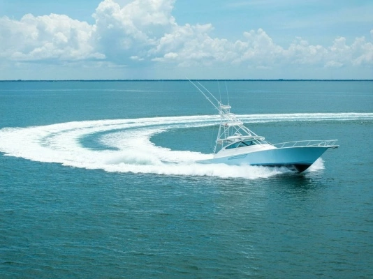 2015 Viking 52