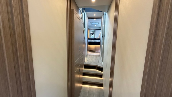 MAVI 57ft Absolute Yacht For Sale