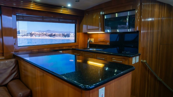 Sinyorita Salada 60ft Hatteras Yacht For Sale