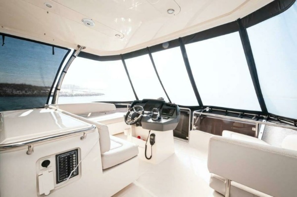 Mimi s Oasis 44ft Aquila Yacht For Sale