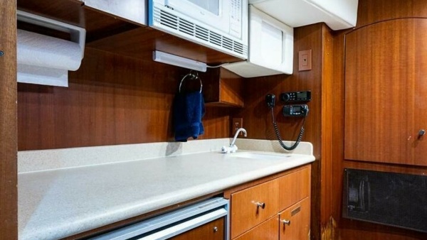 Magnum Ride 100ft Hatteras Yacht For Sale
