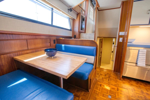 Hatteras 56 Motor Yacht Yacht For Sale