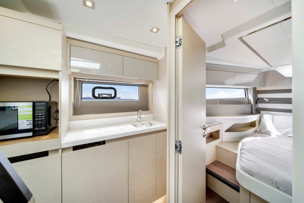 43ft Jeanneau Yacht For Sale