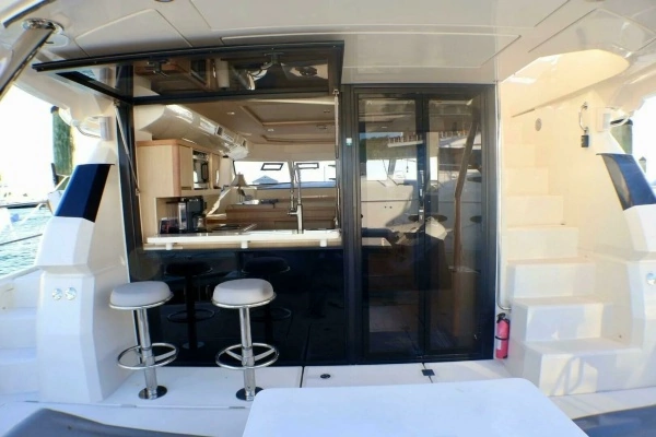 2018 Aquila 44