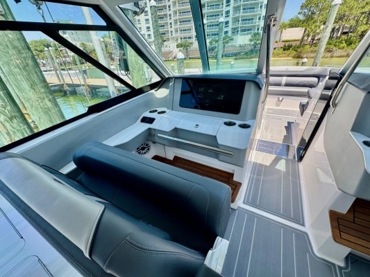 2025 Regal 36
