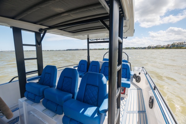 2019 Axopar 37 Sun Top