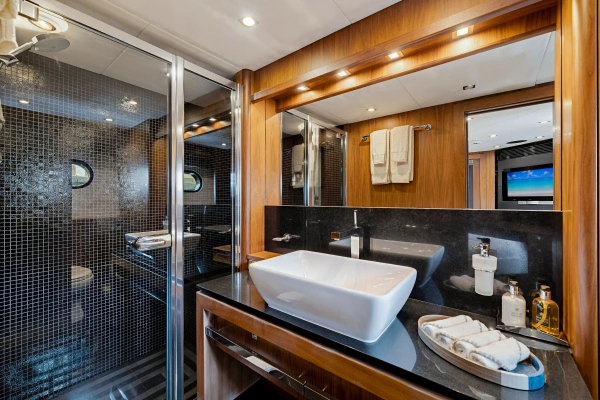 2010 Sunseeker 112