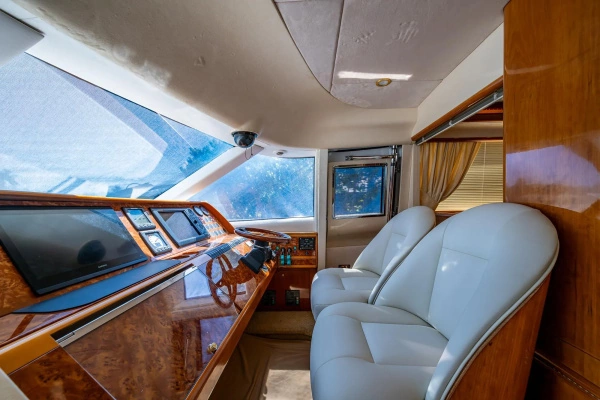 2000 Princess 72
