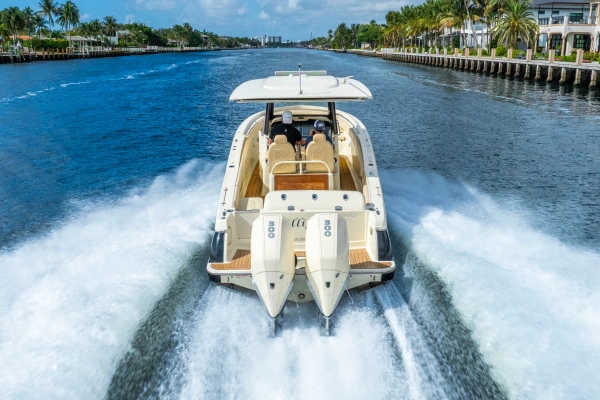 2019 Chris-Craft 30
