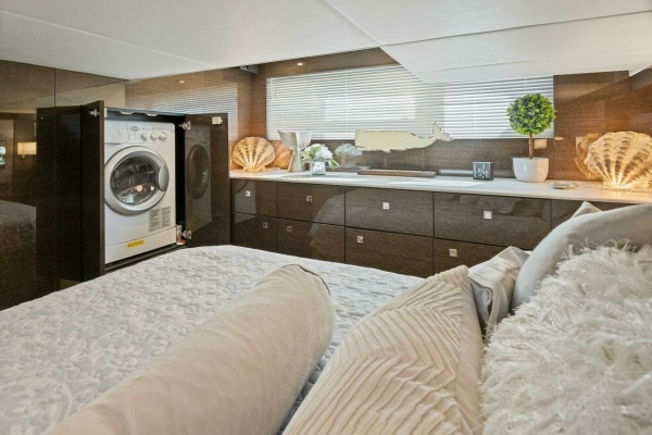 Sweet Caroline 46ft Cruisers Yachts Yacht For Sale