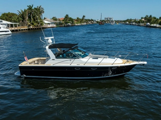 2002 Tiara Yachts 3100 LE