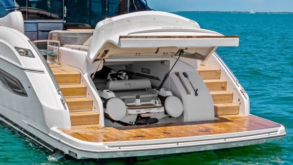 2019 Princess 65