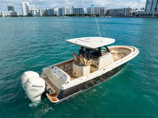 2022 Chris-Craft 30
