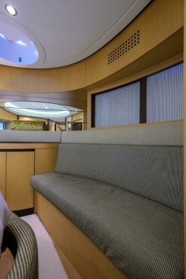 Miura 90ft Pershing Yacht For Sale