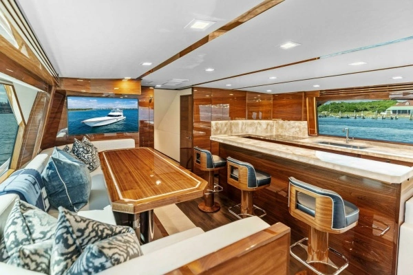 2026 Viking 82