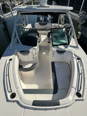 2021 Robalo 31