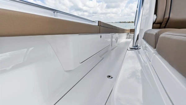 Valhalla Boatworks V-37 Yacht For Sale