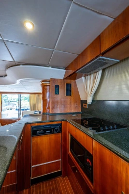 2000 Princess 72