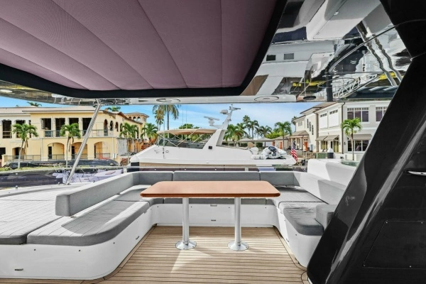 2021 Sirena 64