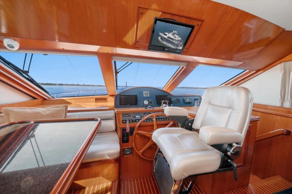 2000 Ocean Alexander 61