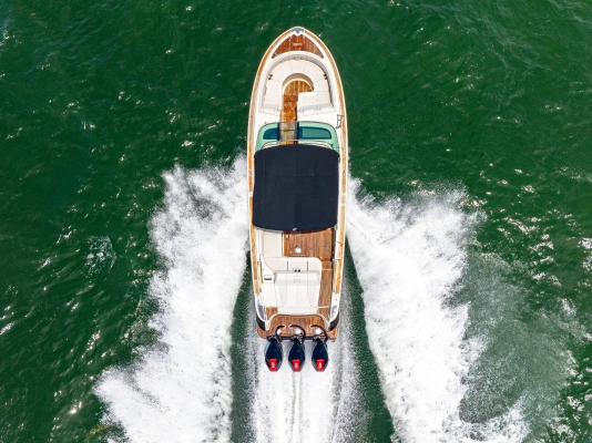 2023 Chris-Craft 35