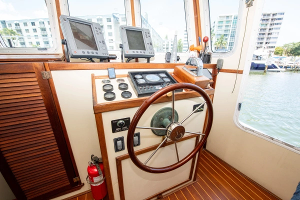 2003 Trawler 36