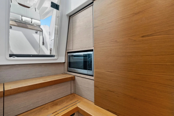 2023 Tiara Yachts 38