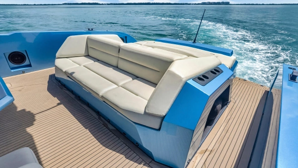 2022 Vanquish Yachts 58