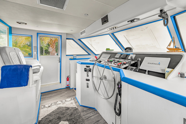 CLOUD 9 54ft Hatteras Yacht For Sale