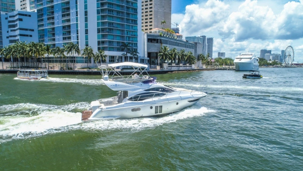 2017 Azimut 42