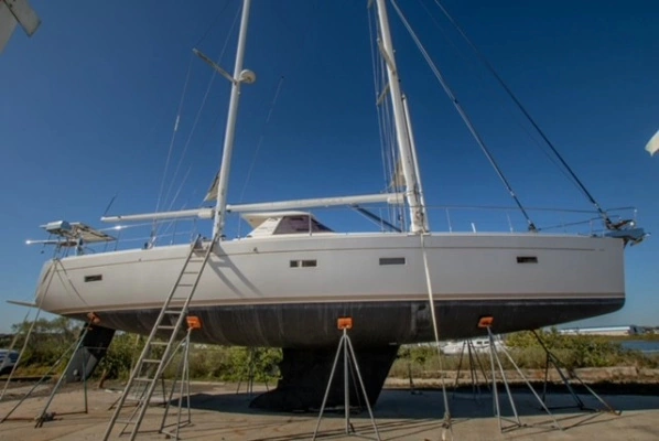 Amel 55 Yacht For Sale