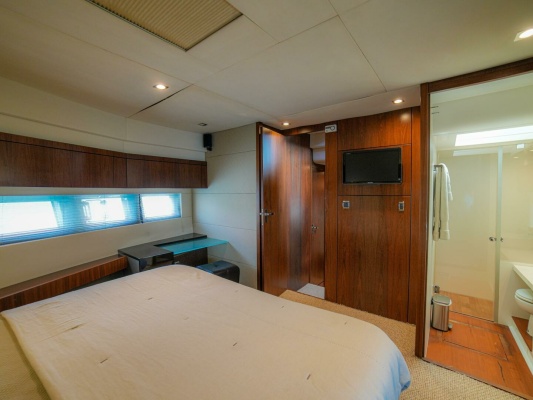 YOLO 50ft Fairline Yacht For Sale
