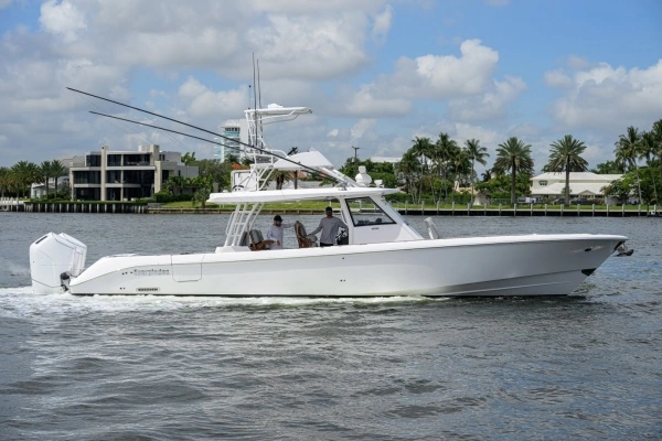 45-ft-Everglades-2023-455 Center Console-GALLANT LADY Fort Lauderdale Florida United States  yacht for sale