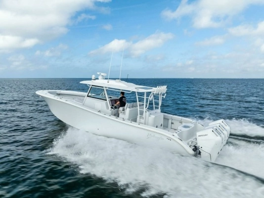 2024 Yellowfin 42